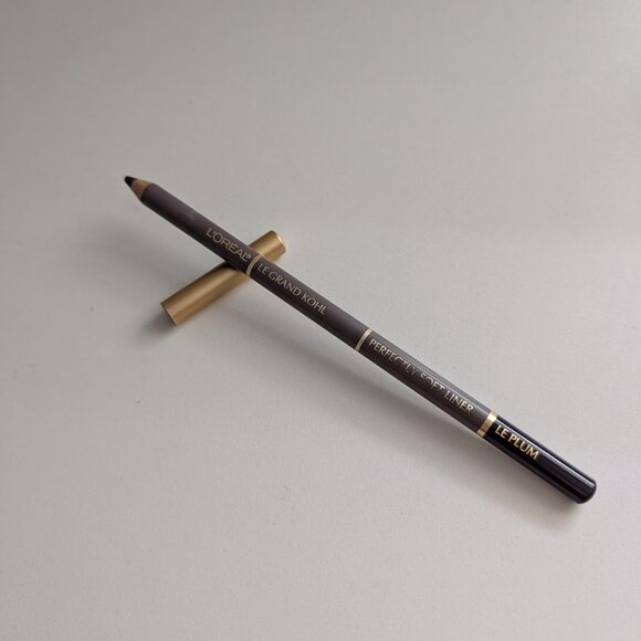 L'OREAL Le Grand Kohl Perfectly Soft Liner Le Plum Full Size .07oz - Picture 2 of 6